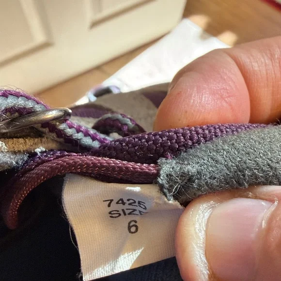 Vasque Alpha Boot in Purple nylon and Grey suede women’s size 6 - Picture 5 of 6